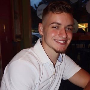 Meet your Posher, Johnny